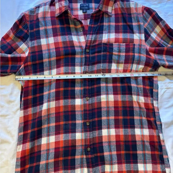 🚨2 for $12🚨Red and Blue Plaid Flannel Shirt - Picture 3 of 3